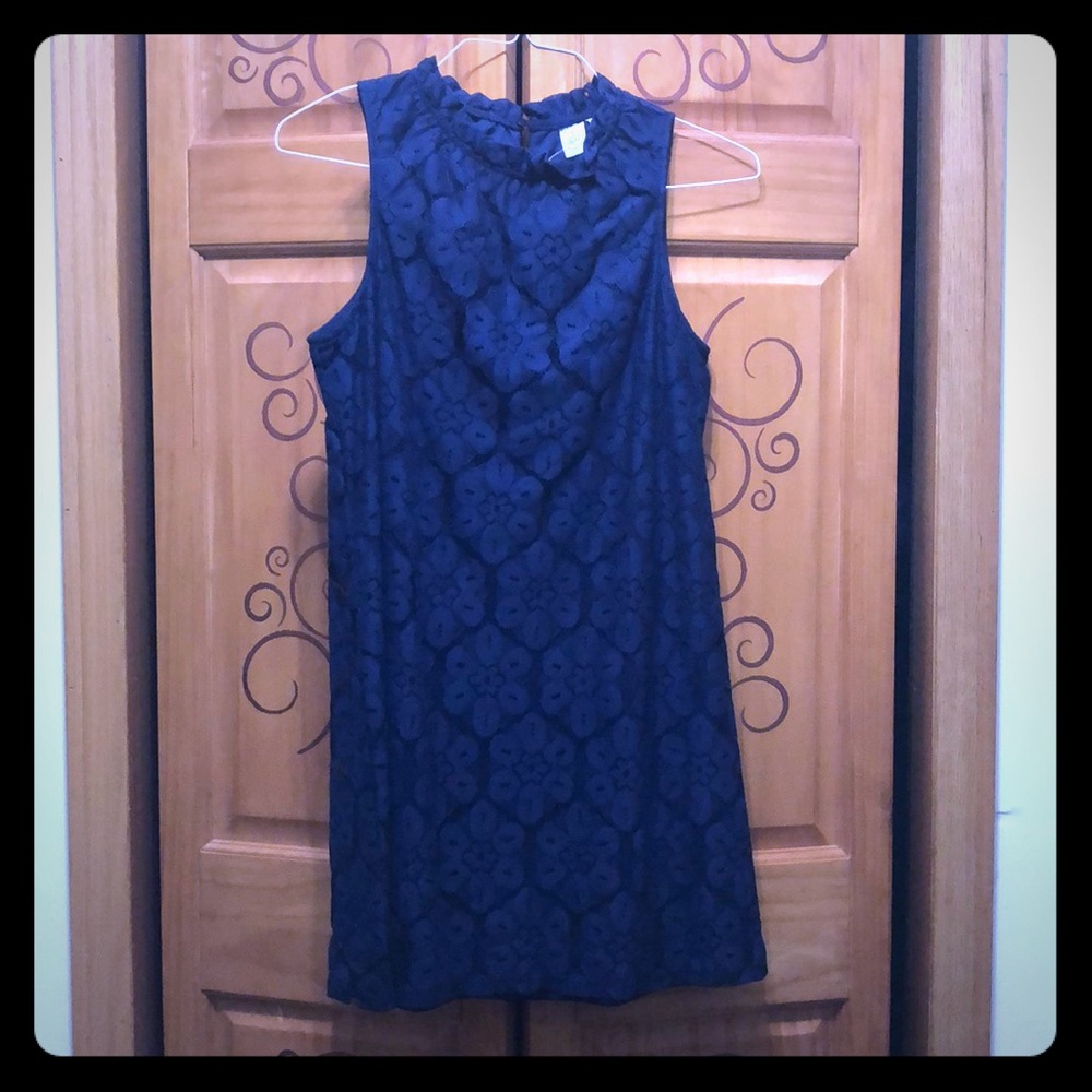 Beautiful navy sleeveless lace blouse